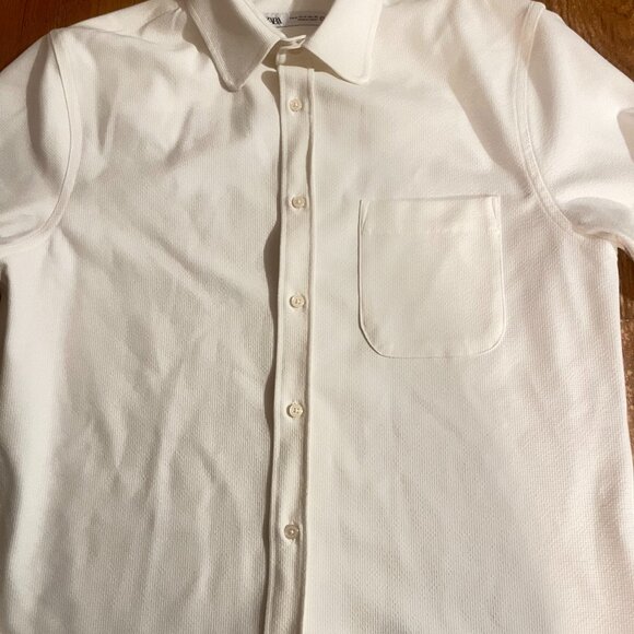 NEW ZARA MENS LONG SLEEVE TEXTURED SHIRT TOP M ECRU WITH FRONT POCKET - Picture 2 of 7